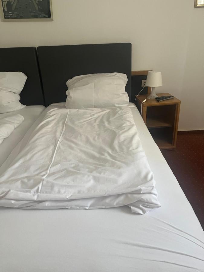 Hotel Zum Taunus Eppstein Luaran gambar