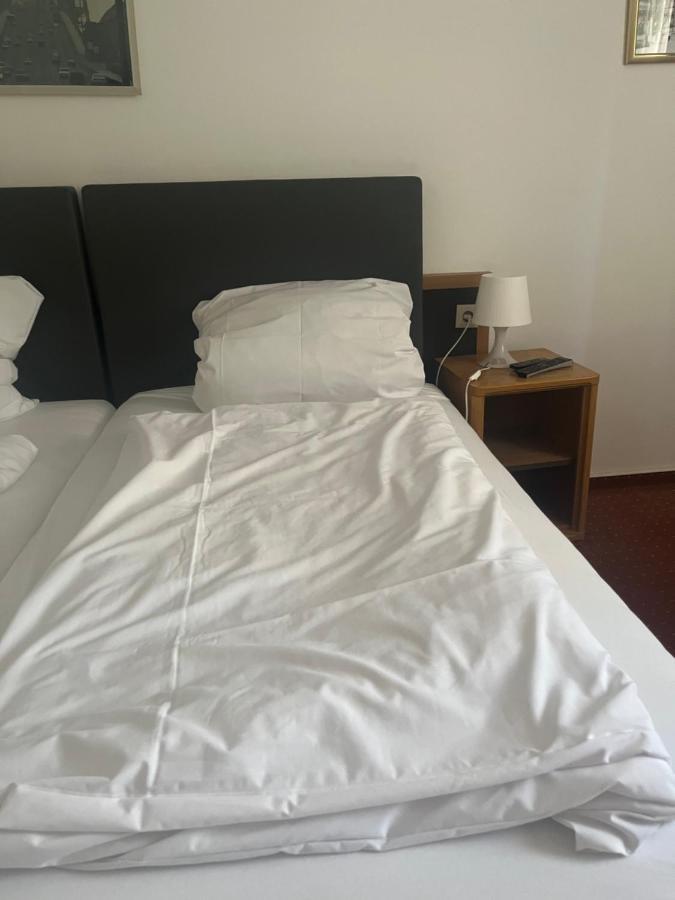 Hotel Zum Taunus Eppstein Luaran gambar