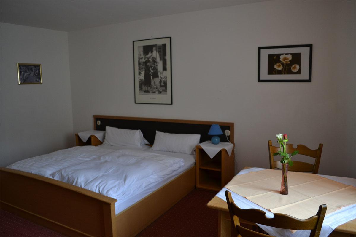 Hotel Zum Taunus Eppstein Luaran gambar