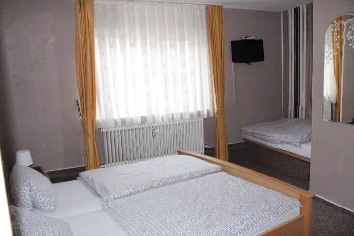 Hotel Zum Taunus Eppstein Luaran gambar